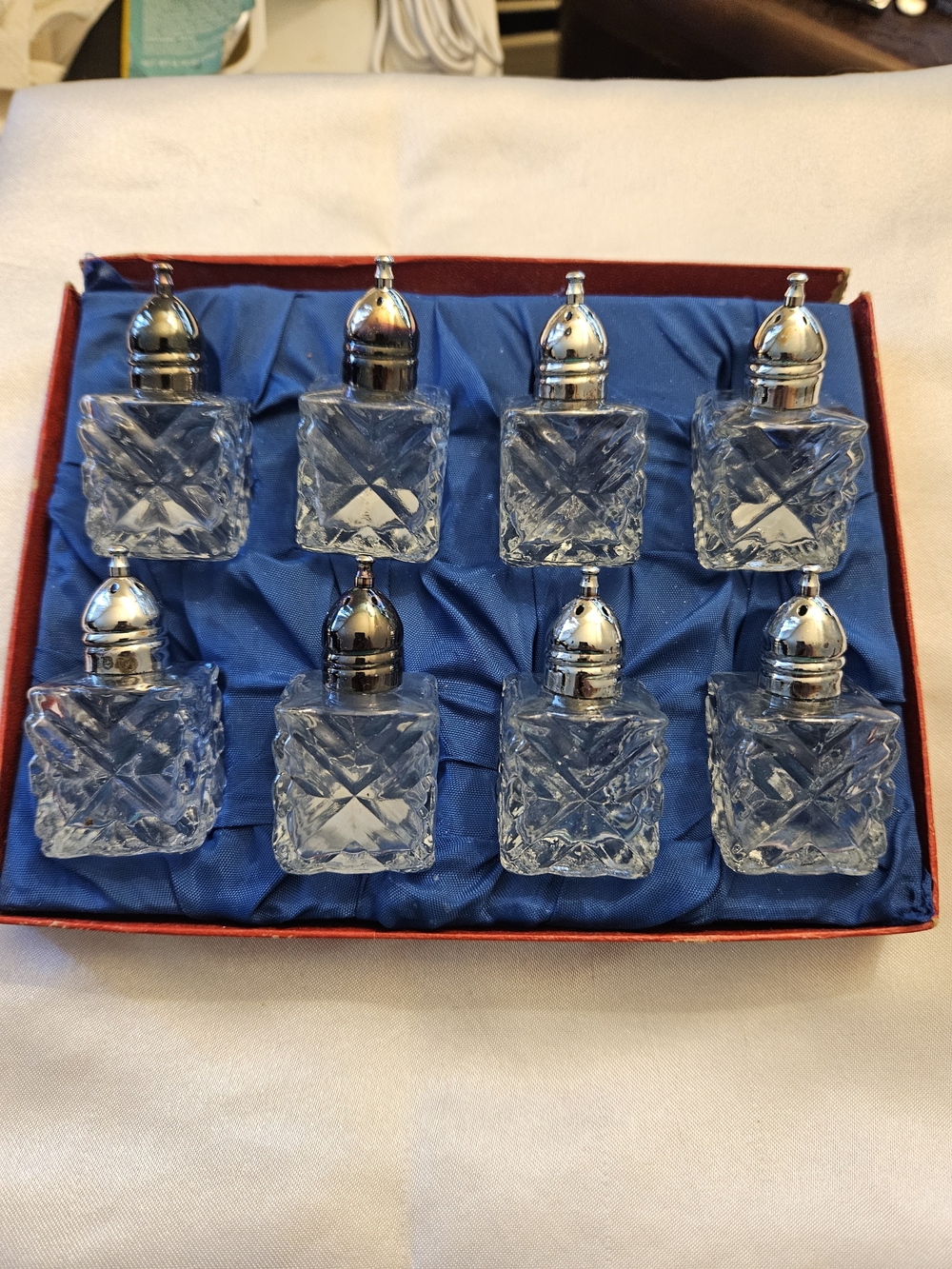 LEONARD Clear Glass Mini Salt and Pepper Shaker Set with Silver Tops - 8 Pack